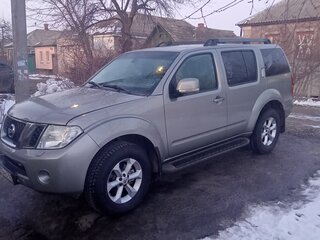2011 Nissan Pathfinder III Рестайлинг, серый, 1600000 рублей, вид 3
