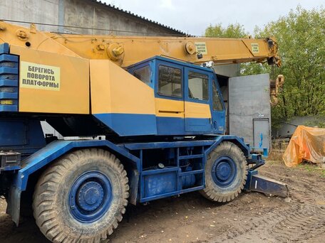 1991 Kobelco Колесные, жёлтый, 5500000 рублей, вид 2