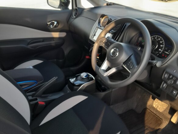 2018 Nissan Note e-Power II Рестайлинг, белый, 1550000 рублей - вид 8