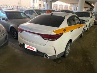 2021 Kia Rio IV Рестайлинг, белый, 880000 рублей, вид 5