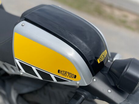 2016 Yamaha XSR900, жёлтый, 1555555 рублей, вид 5