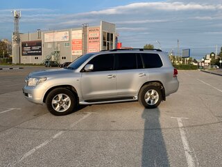 2010 Toyota Land Cruiser 200 Series, серебристый, 3100000 рублей, вид 5