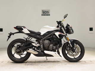 2020 Triumph Street Triple, белый, 800000 рублей, вид 1