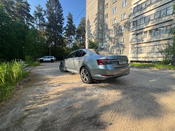 2019 Skoda Superb III Рестайлинг, серый, 3000000 рублей - вид 7