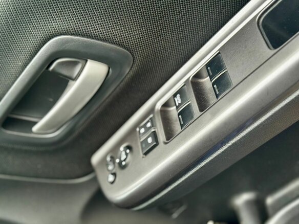 2017 Honda Freed+ II, синий, 1550000 рублей - вид 19