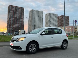 2015 Renault Sandero II, белый, 700000 рублей, вид 1