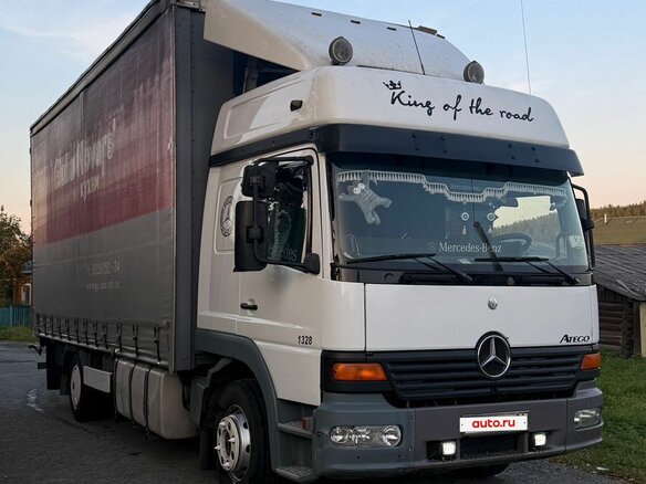 2004 Mercedes-Benz Atego, белый - вид 3