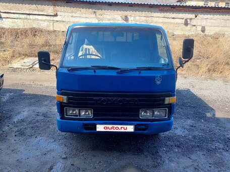 1993 Toyota Toyoace, синий, 700000 рублей, вид 3