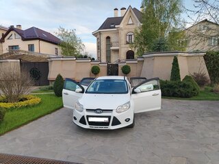 2012 Ford Focus III, белый, 930000 рублей, вид 3
