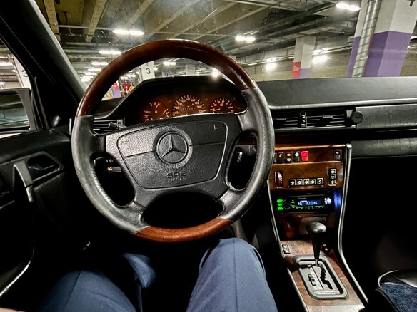 1994 Mercedes-Benz E-Класс 320 I (W124), чёрный, 1190000 рублей - вид 10