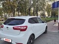 2012 Kia Rio 4-speed III, белый, 700000 рублей - вид 4