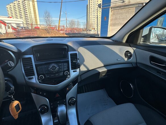 2012 Chevrolet Cruze I, белый, 700000 рублей - вид 14