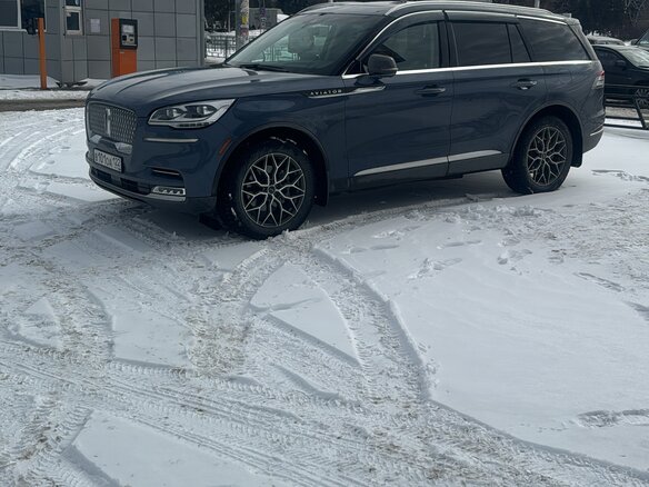2021 Lincoln Aviator II, синий, 6900000 рублей - вид 9