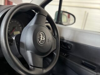 2012 Toyota Vitz III (XP130), розовый, 720000 рублей, вид 4