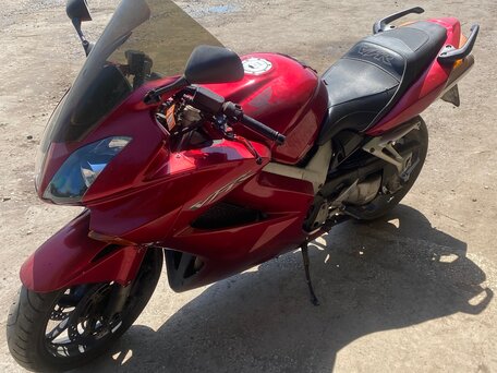 2002 Honda VFR 800, красный, 400000 рублей, вид 1