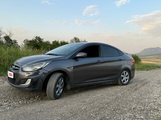 2012 Hyundai Solaris I, серый, 755000 рублей, вид 3