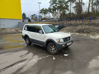 2002 Mitsubishi Pajero III, белый, 970000 рублей, вид 2