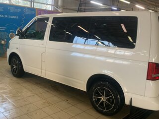 2010 Volkswagen Caravelle T5 Рестайлинг, белый, 1550000 рублей, вид 4