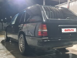 1988 Mercedes-Benz W124 300, чёрный, 280000 рублей, вид 4