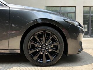 2025 Mazda 3 Axela IV (BP), серый, 2380000 рублей, вид 4