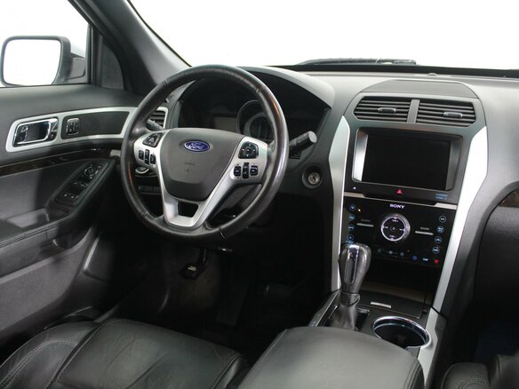 2015 Ford Explorer V, белый - вид 11