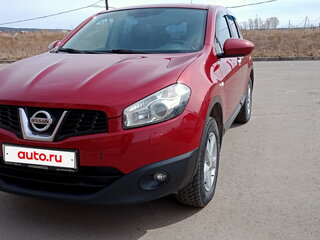 2013 Nissan Qashqai I Рестайлинг, красный, 980000 рублей, вид 1
