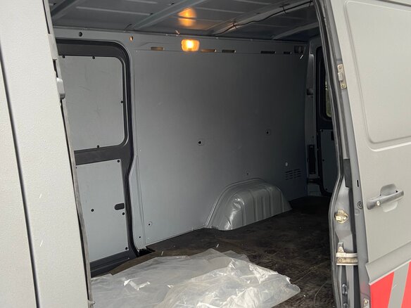 2001 Mercedes-Benz Sprinter Classic, белый, 1500000 рублей - вид 4
