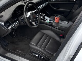 2017 Porsche Panamera Turbo S E-Hybrid II, белый, 8800000 рублей, вид 4