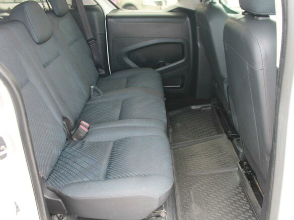 2010 Peugeot Partner II, белый - вид 17