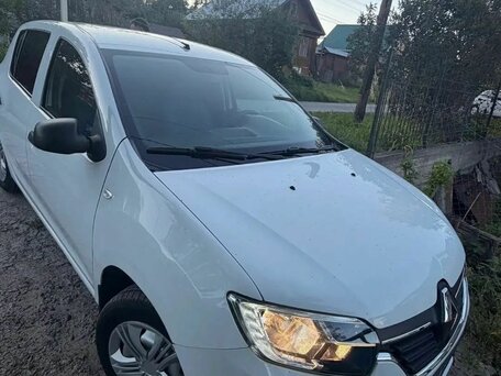 2018 Renault Sandero II Рестайлинг, белый, 800000 рублей, вид 1