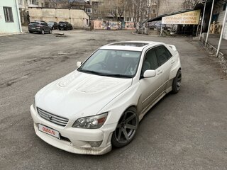 1999 Toyota Altezza, белый, 1950000 рублей, вид 2