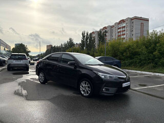 2018 Toyota Corolla XI (E160, E170, E180) Рестайлинг 1, чёрный, 1332500 рублей, вид 4