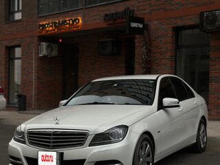 2011 Mercedes-Benz C-Класс 200 III (W204) Рестайлинг, белый, 1290000 рублей, вид 1