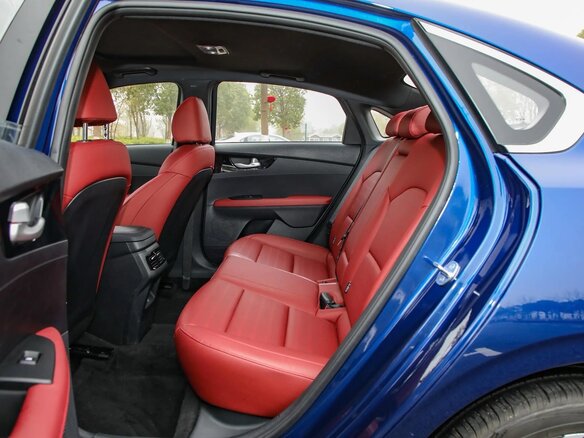 2026 Kia K3 II (China Market) Рестайлинг, синий, 2060000 рублей - вид 16