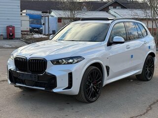 2025 BMW X5 40d IV (G05/G18) Рестайлинг, белый, 17000000 рублей, вид 3