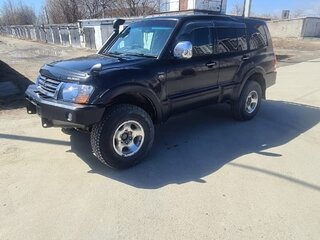 2002 Mitsubishi Pajero III Рестайлинг, чёрный, 1300000 рублей, вид 3
