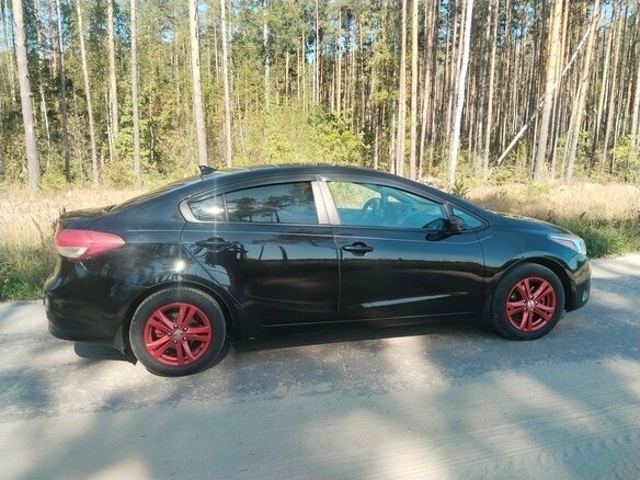 2018 Kia Cerato III Рестайлинг (Classic), чёрный, 889000 рублей - вид 6