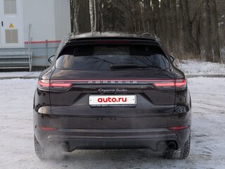 2018 Porsche Cayenne Turbo III, коричневый, 9000000 рублей, вид 3