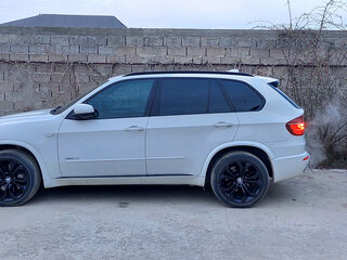 2012 BMW X5 50i II (E70) Рестайлинг, белый, 1850000 рублей, вид 4