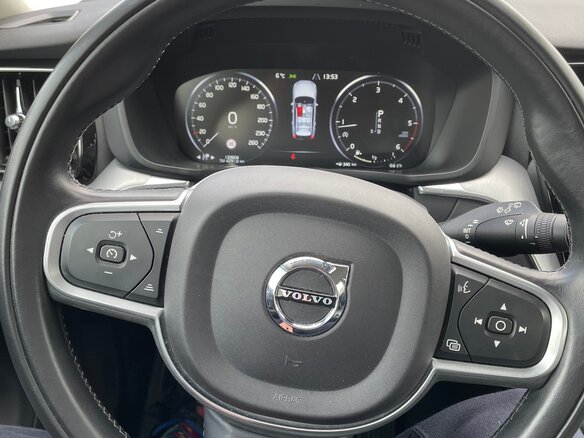 2018 Volvo XC60 II, чёрный, 3500000 рублей - вид 10