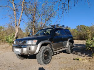 2000 Nissan Patrol V (Y61), зелёный, 1490000 рублей, вид 1