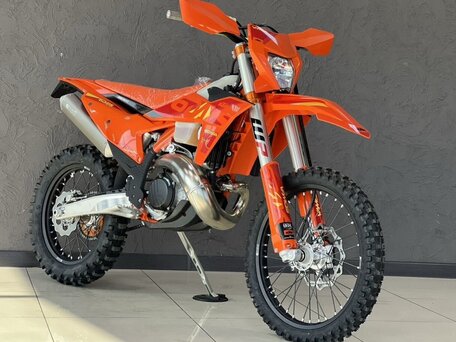 2025 KTM 250 EXC, оранжевый, 1250000 рублей, вид 1