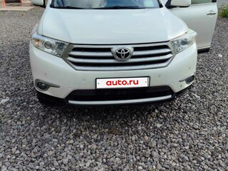 2013 Toyota Highlander II (XU40) Рестайлинг, белый, 2000000 рублей, вид 1