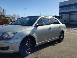 2006 Toyota Avensis II Рестайлинг, серебристый, 550000 рублей, вид 1