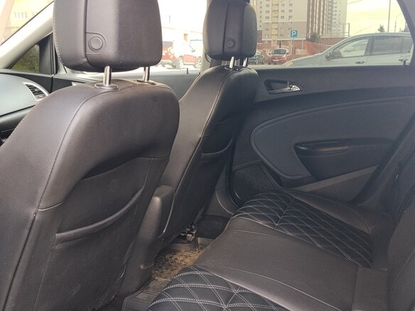 2012 Opel Astra J Рестайлинг, чёрный, 690000 рублей - вид 6