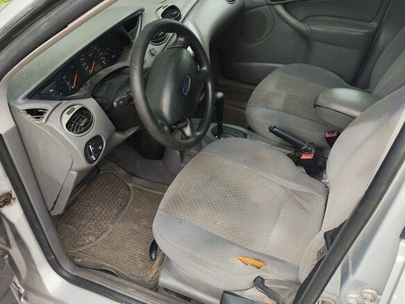 2004 Ford Focus I (North America), серебристый, 169999 рублей - вид 4