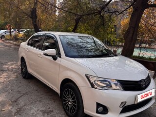 2015 Toyota Corolla Axio XI (E160, E170, E180), белый, 930000 рублей, вид 3