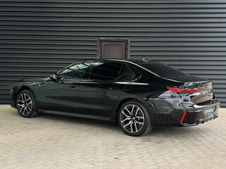 2024 BMW 7 серии 740d xDrive VII (G70), чёрный, 14500000 рублей, вид 3