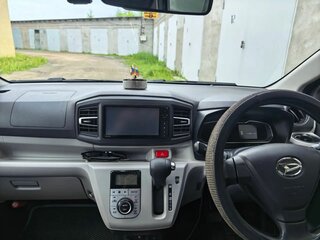 2017 Daihatsu Mira e:S II, чёрный, 740000 рублей, вид 5