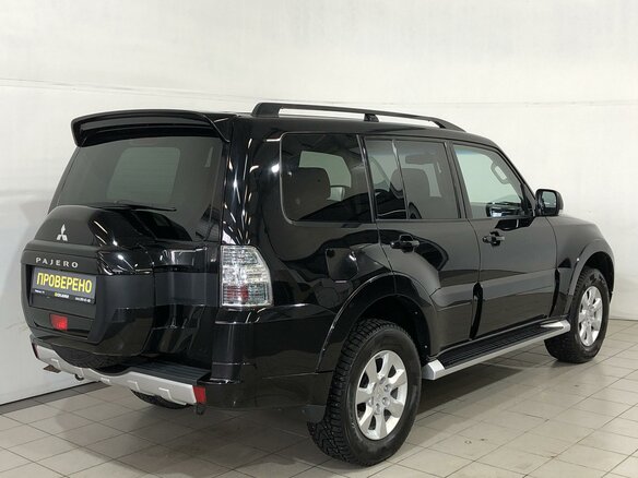 2017 Mitsubishi Pajero IV Рестайлинг 2, чёрный - вид 12